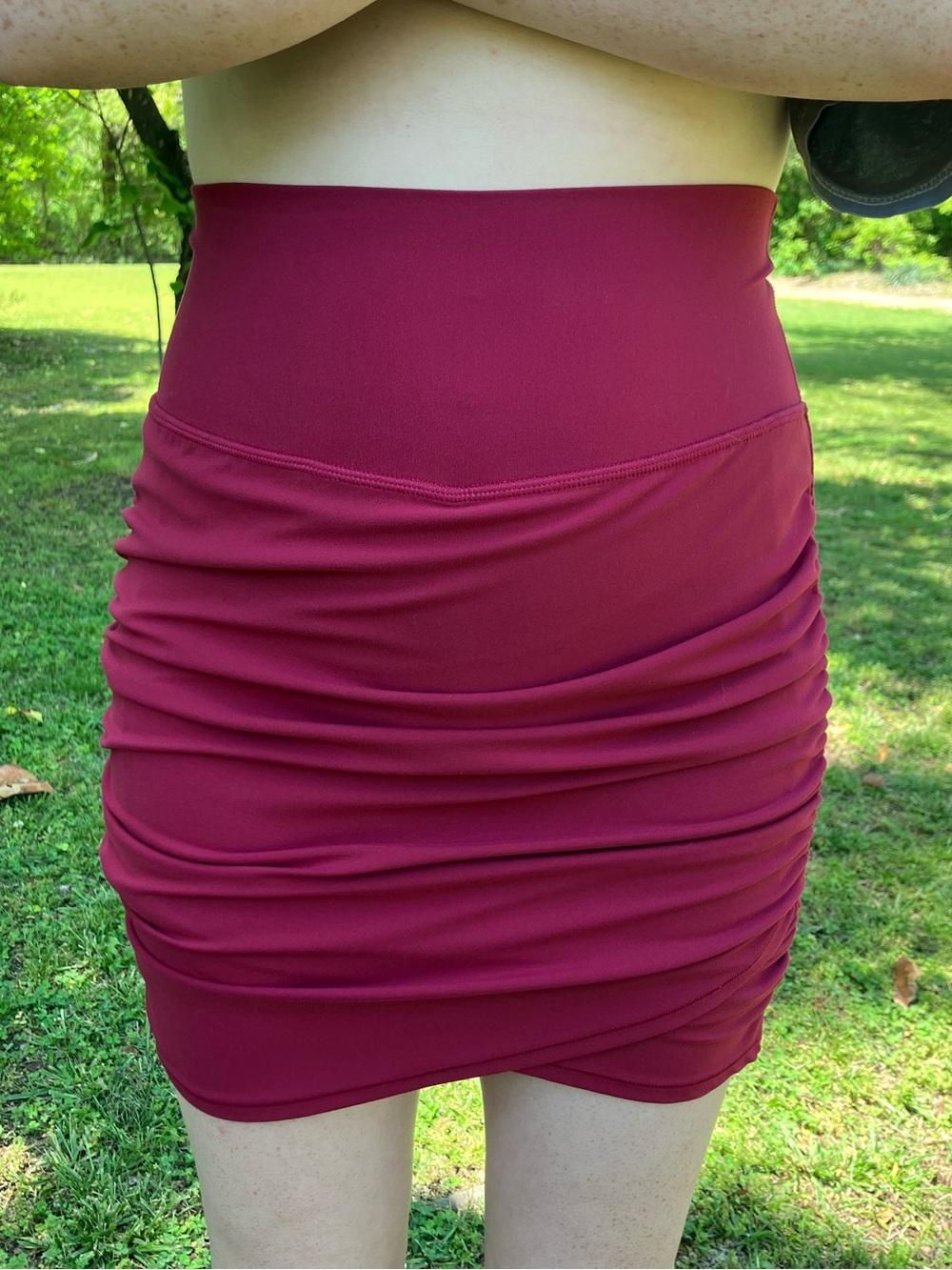 Athleta High-Waist Ruched Bodycon Skirt in Wine Size S